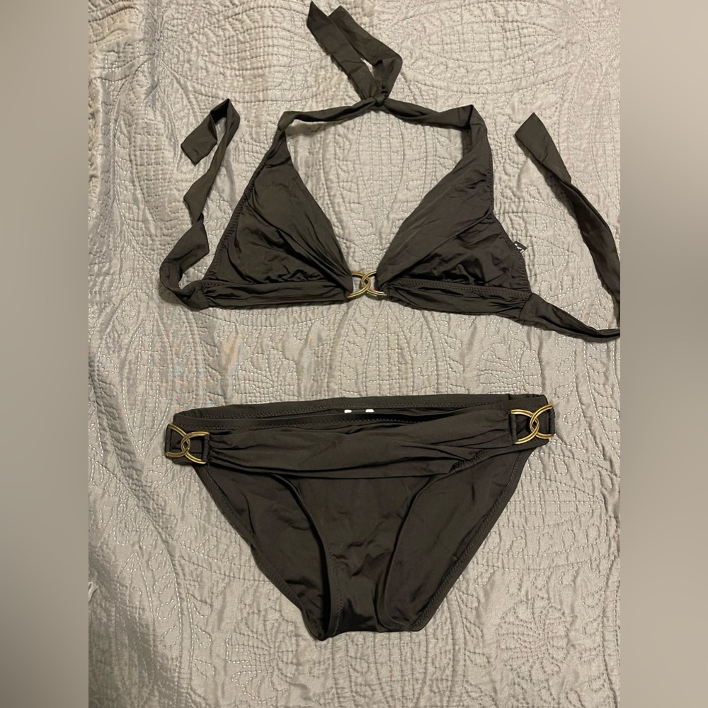 Becca black M bikini